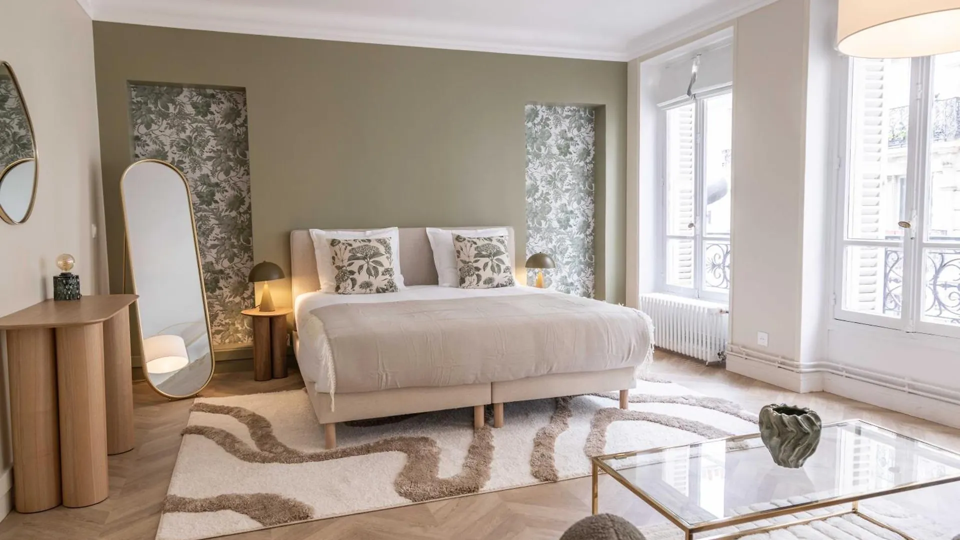 Chic Apartment - 5Br-10P - Grenelle-Eiffel Tower Paris France