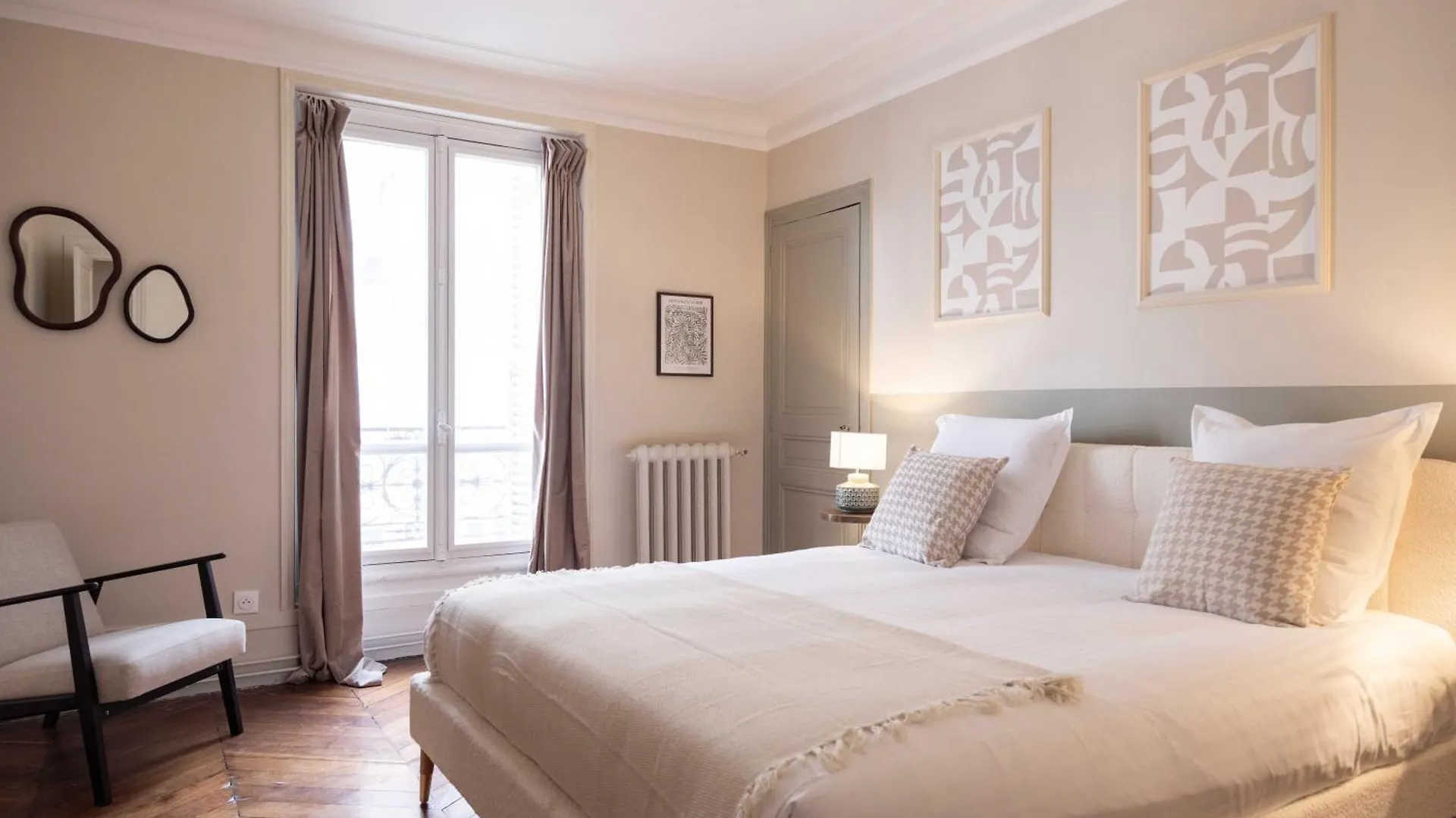 Chic Apartment - 5Br-10P - Grenelle-Eiffel Tower Paris France