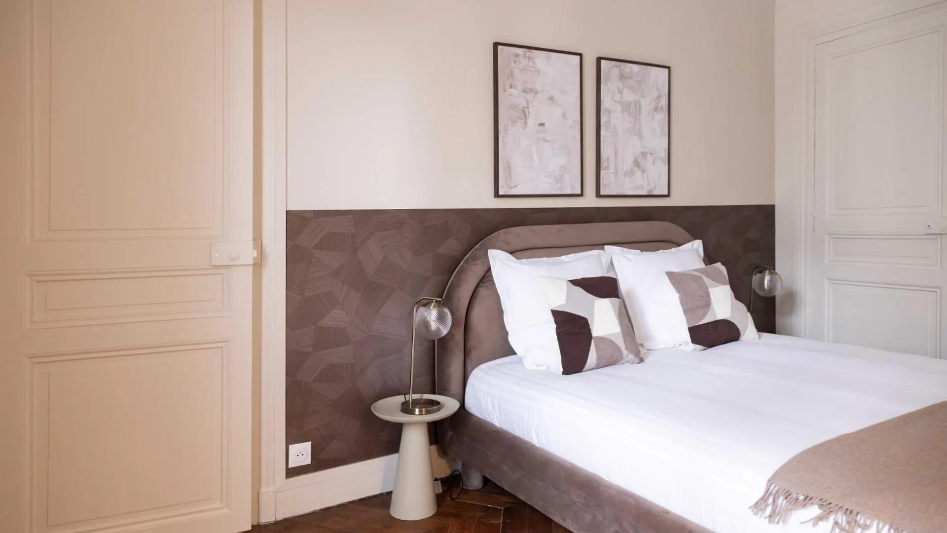Chic Apartment - 5Br-10P - Grenelle-Eiffel Tower Paris 0*,