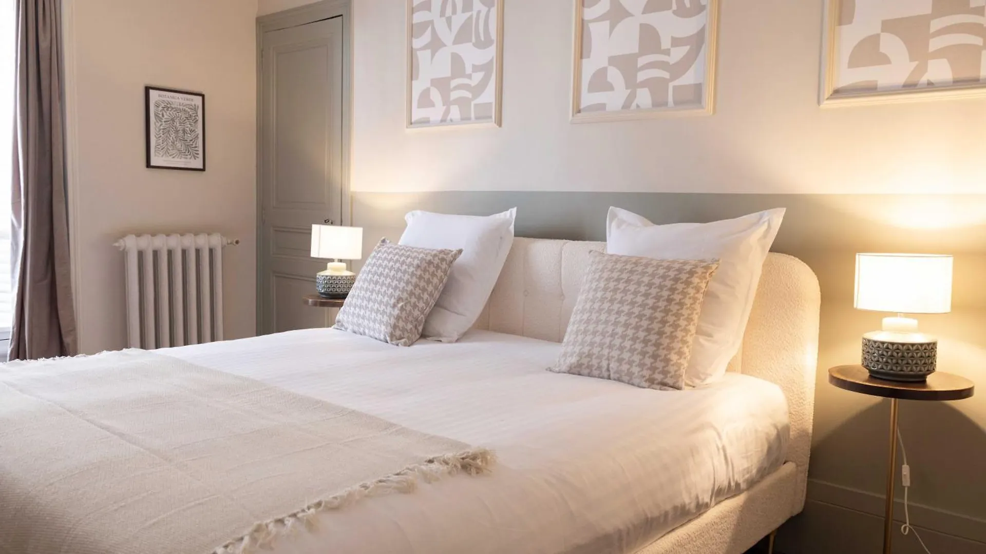 Chic Apartment - 5Br-10P - Grenelle-Eiffel Tower Paris France